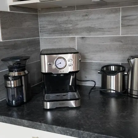 Waldschloessl Schneedoerfl Reichenau an der Rax