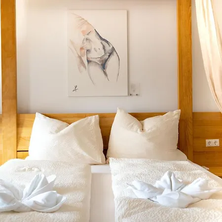 Waldschloessl Schneedoerfl Aparthotel 3*